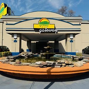 Gateway Hotel